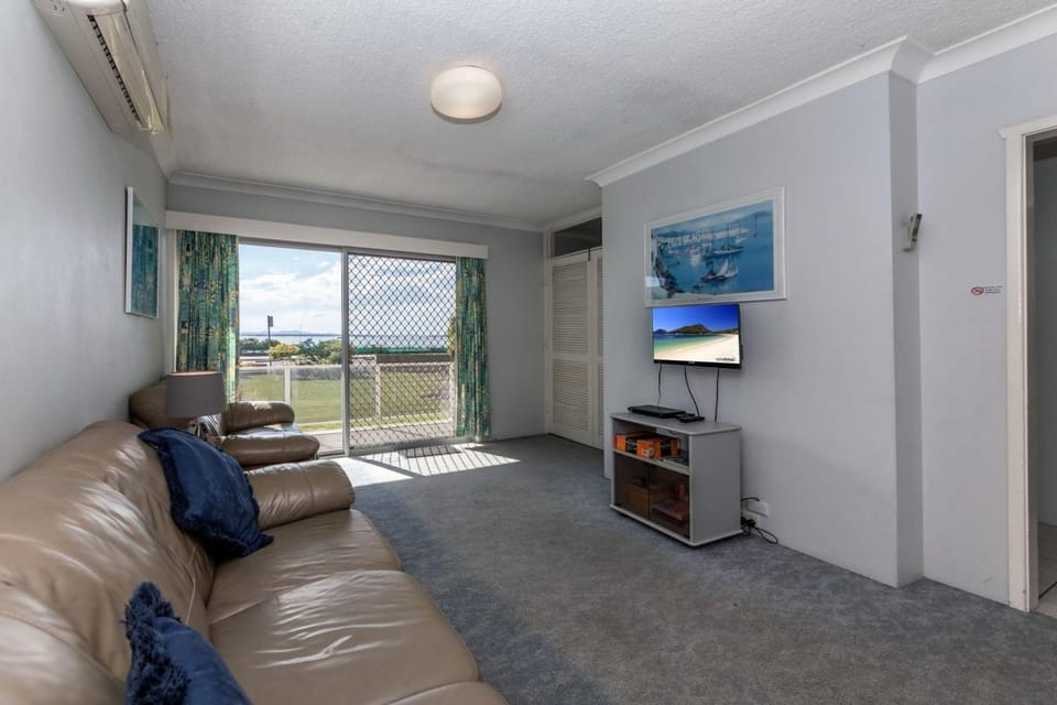 Castaways Unit 1 17 Shoal Bay Road Apartment in Shoal Bay