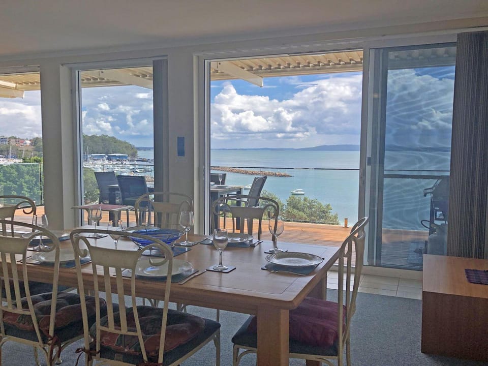 Classic View 1, 1 49 Victoria Parade - panoramic water views, aircon and Wifi House in Nelson Bay