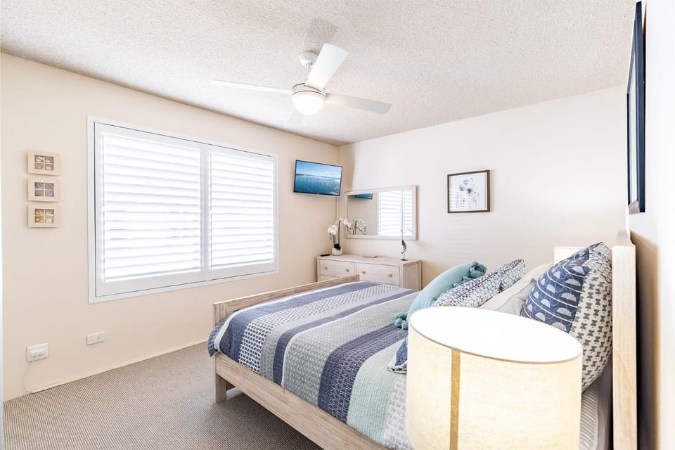 Laman Lodge, 1,15 Laman Street - Stunning Views, air conditioned unit with water views and Wifi Apartment in Nelson Bay