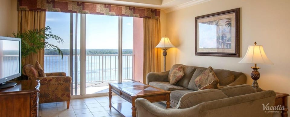 Disney Penthouse Amazing Lake Bryan view Apartment in Orlando