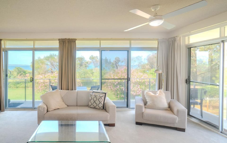 The Helm Unit 1 22 Voyager Close Apartment in Shoal Bay