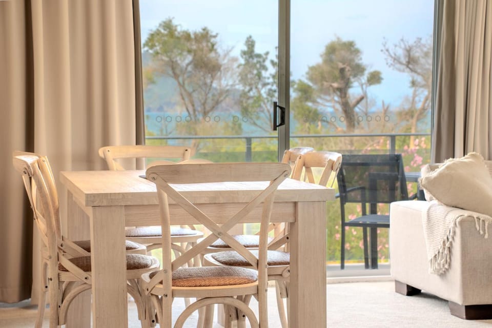 The Helm Unit 1 22 Voyager Close Apartment in Shoal Bay