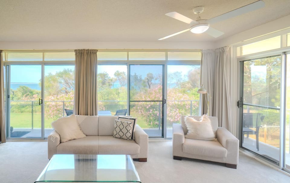 The Helm Unit 1 22 Voyager Close Apartment in Shoal Bay