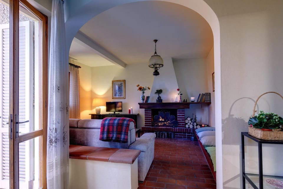 Communal lounge/ TV room