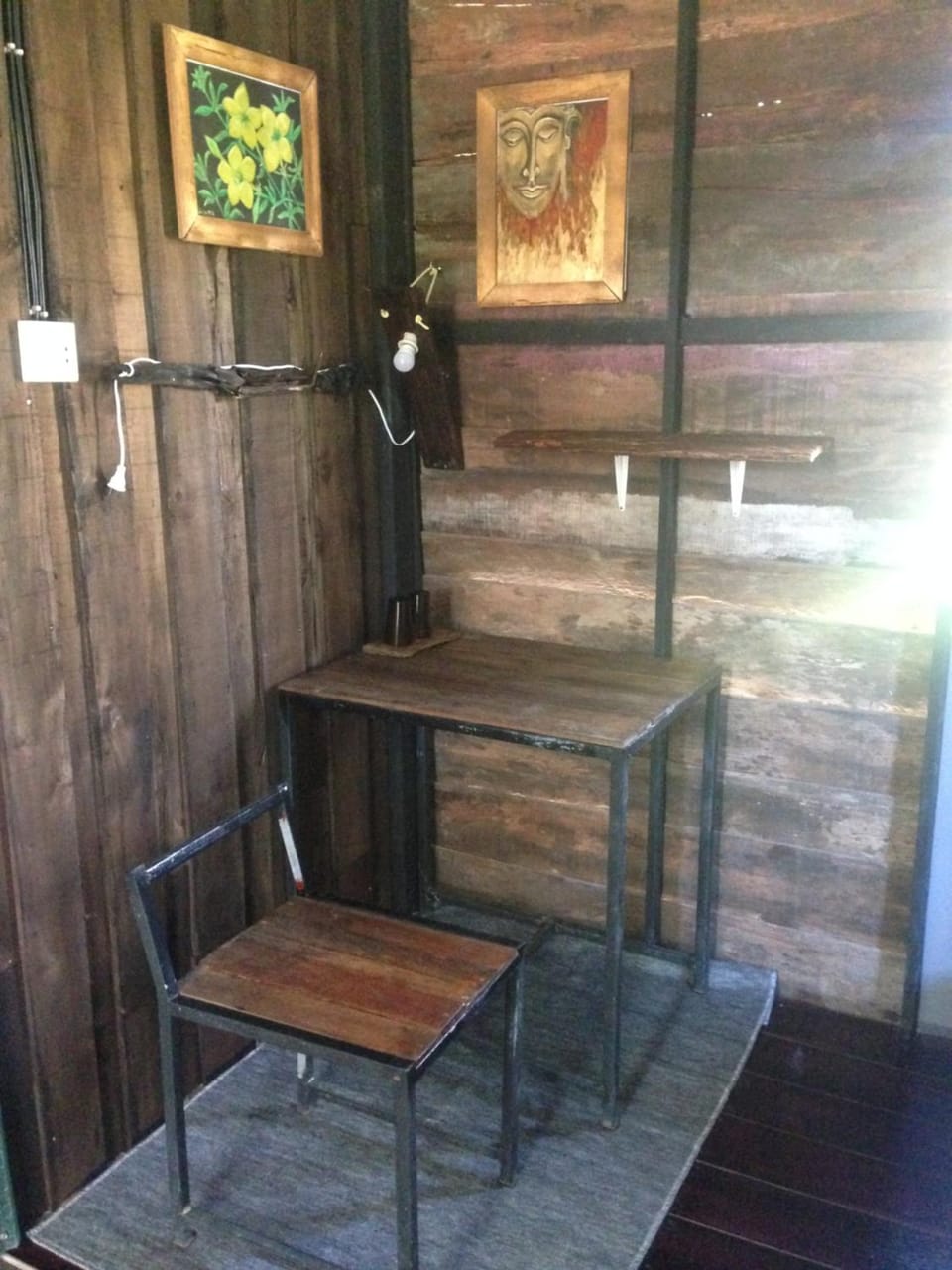 The Shadow House & Bar Hotel in Ko Phayam