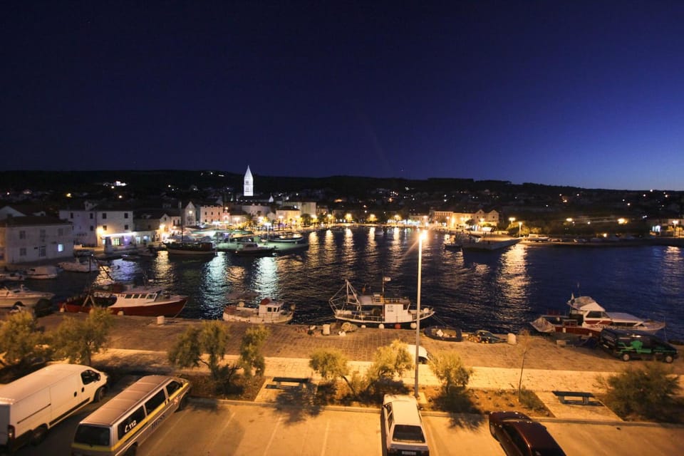 Neighbourhood, City view