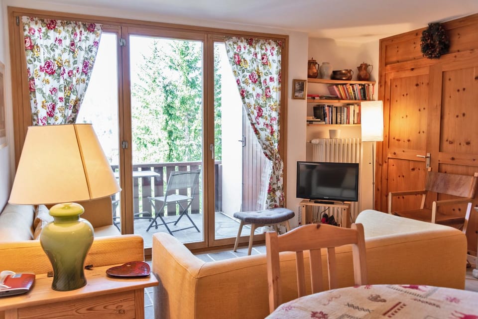 Chesa Alvra - Celerina Apartment in Samedan