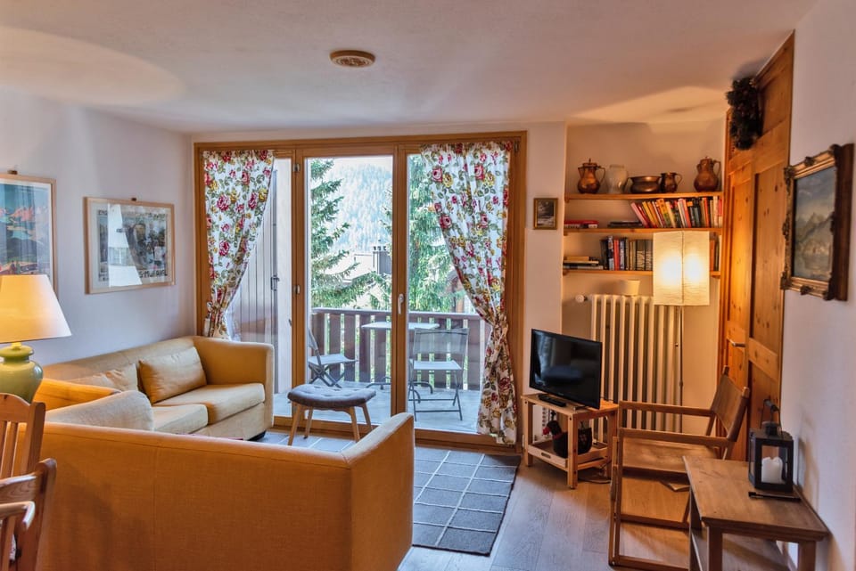 Chesa Alvra - Celerina Apartment in Samedan