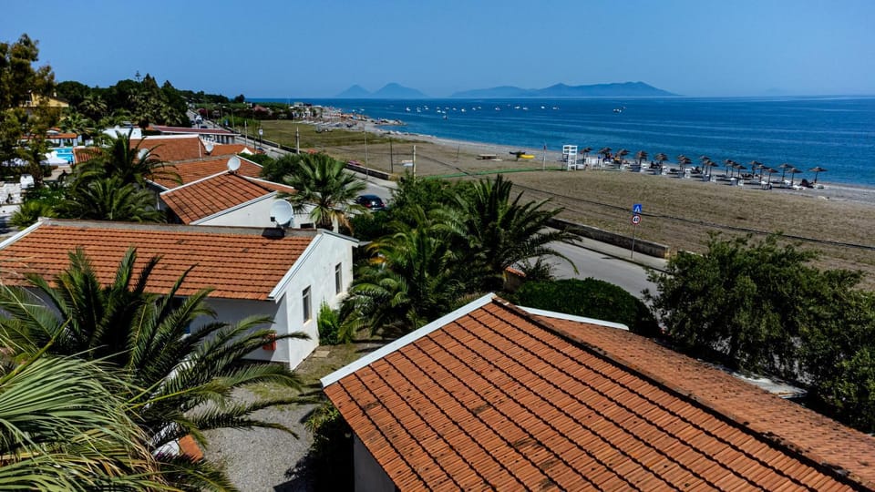 Natural landscape, Bird's eye view, Beach, Garden view, Landmark view, Mountain view, Sea view