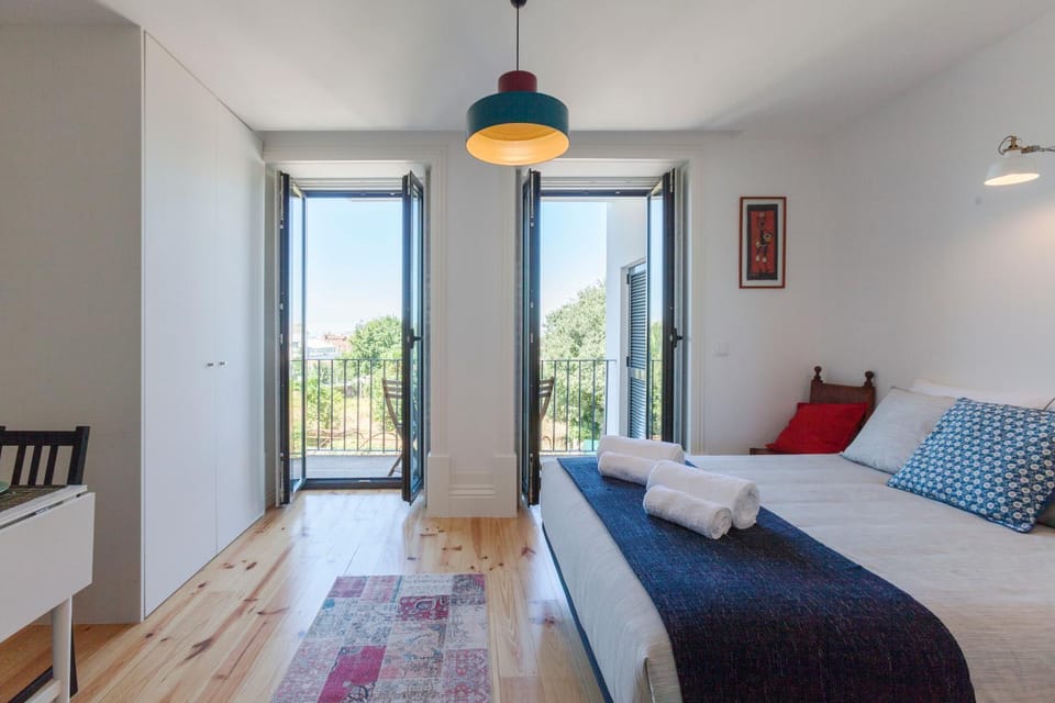 Sunny Home Apartment in Porto