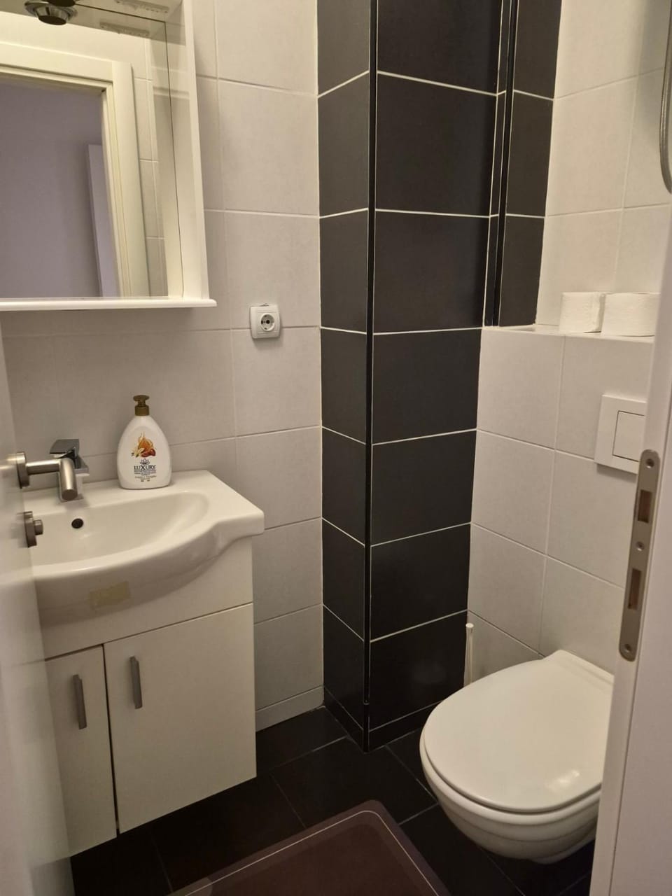 M&M Apartman 2 Apartment in Budva Municipality