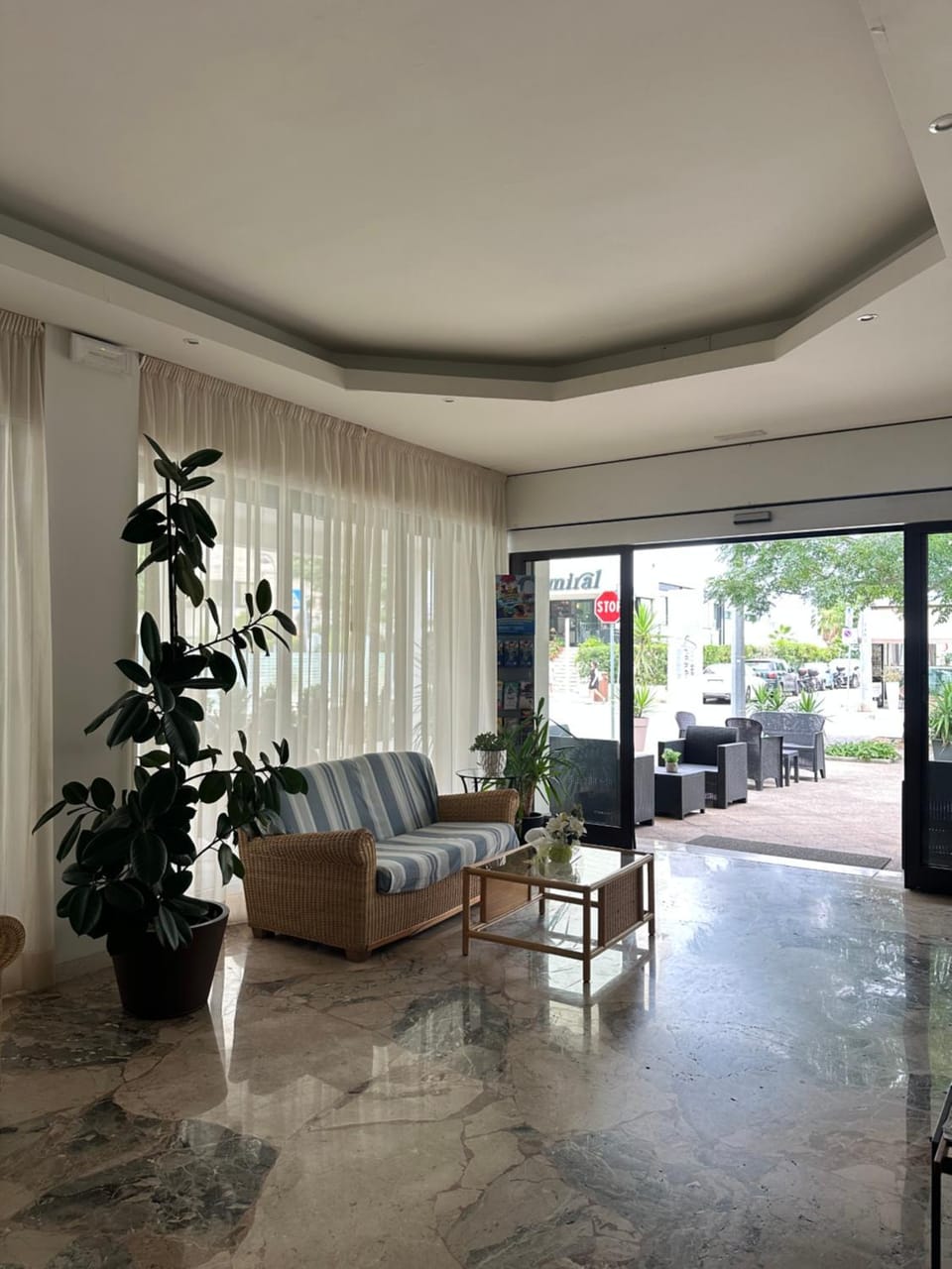 Seating area
