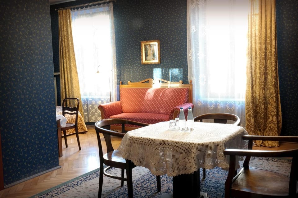 Seating area