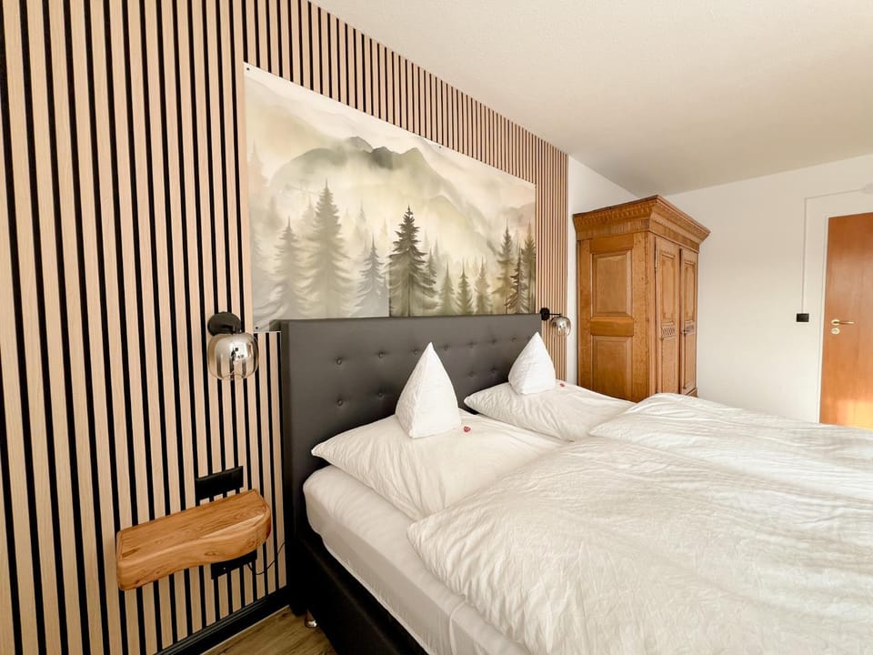 Bed, Photo of the whole room, Bedroom, wardrobe