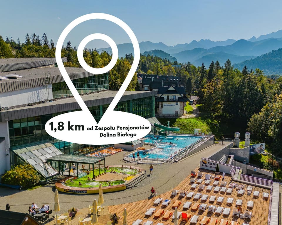 Spring, Day, Natural landscape, Bird's eye view, Mountain view, Pool view, Swimming pool