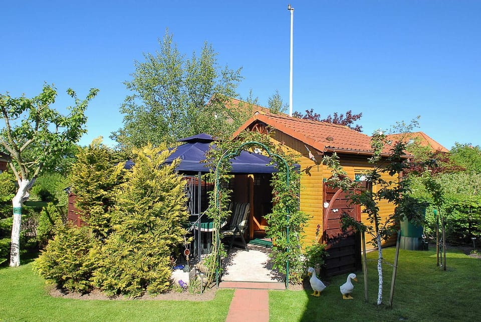 Haus _Konteradmiral Eduard Varrent Apartment in Neuharlingersiel