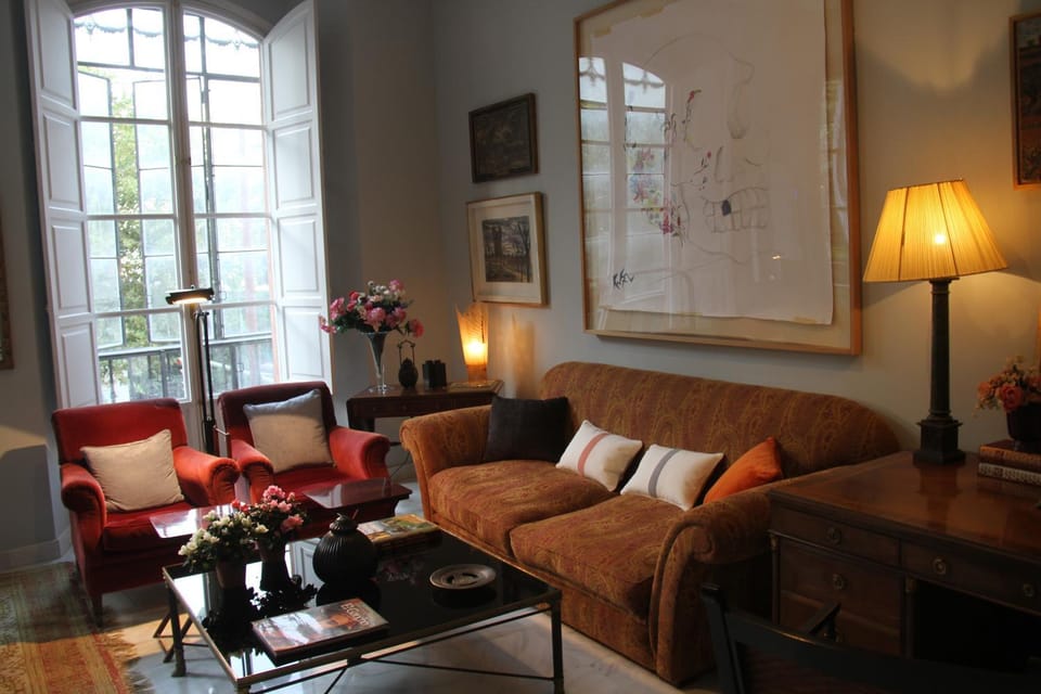 Elegant 2 Bedroom Apartment in Historic 1882 Building Central Sevilla Private Parking & Country Club Access Apartment in Seville