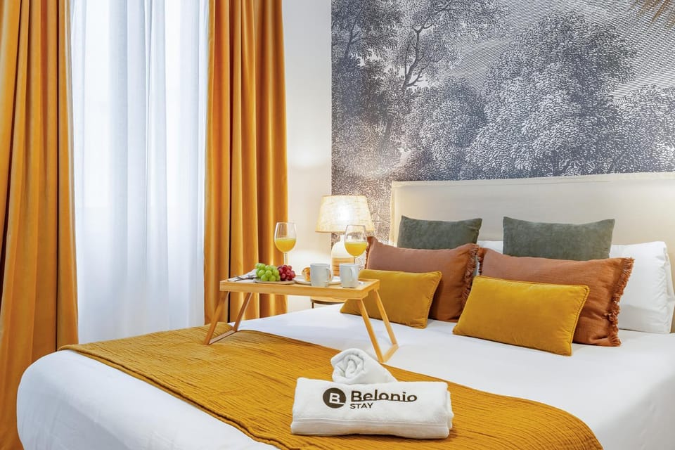 Bed, Photo of the whole room, Bedroom, heating, towels, air conditioner
