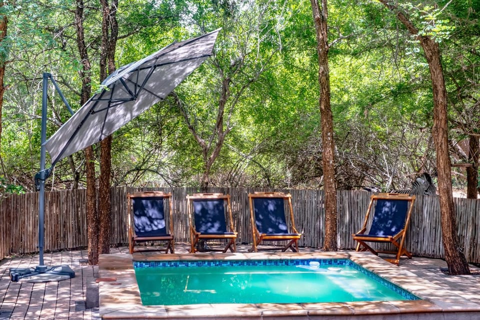 Property building, View (from property/room), Garden view, Pool view, Swimming pool, sunbed