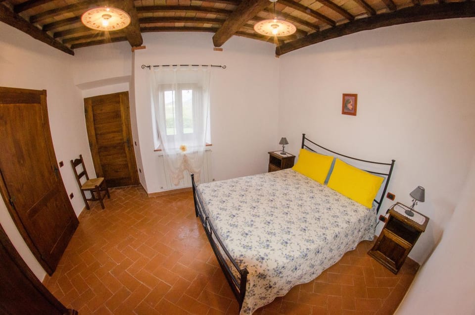 Agriturismo podere Casano Farm Stay in Tuscany
