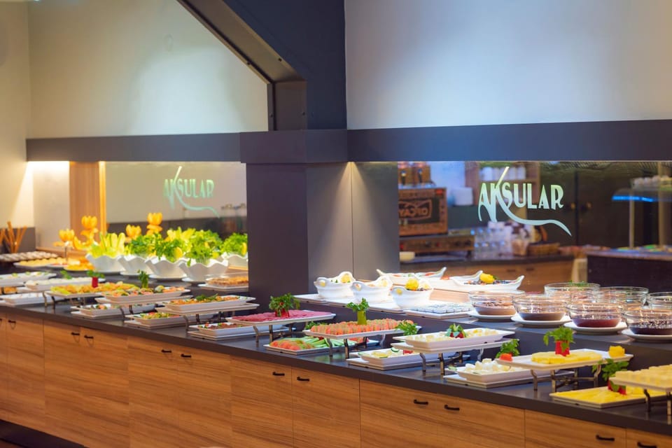 Food and drinks, Buffet breakfast