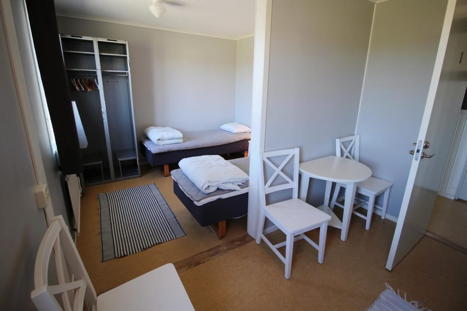 Bedroom, wardrobe