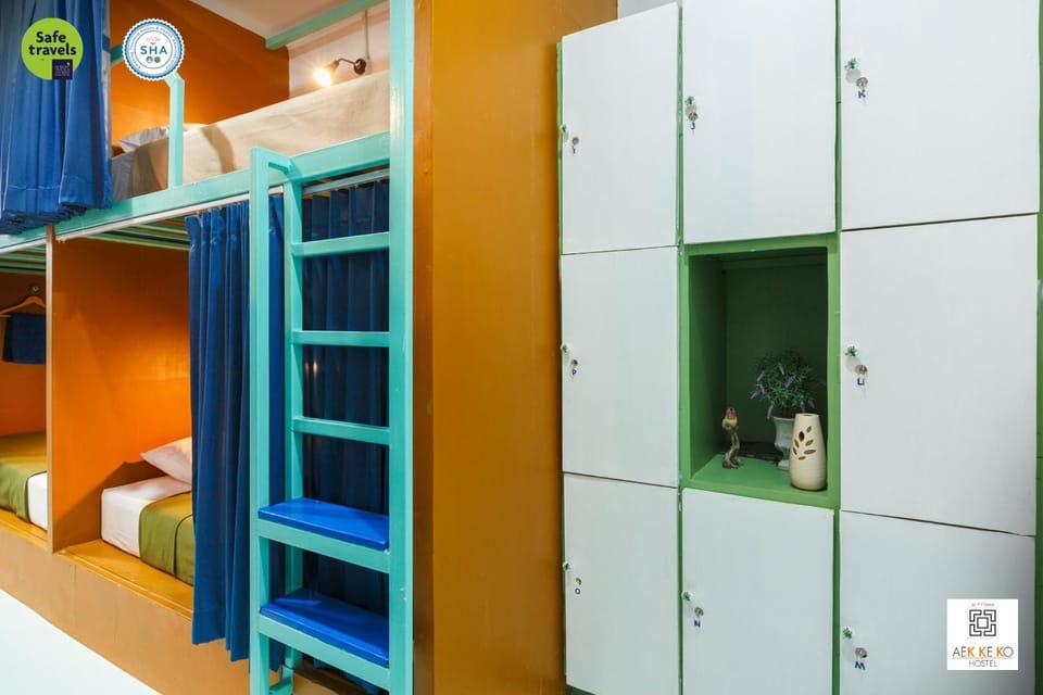 bunk bed