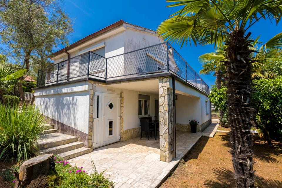 Property building, Balcony/Terrace