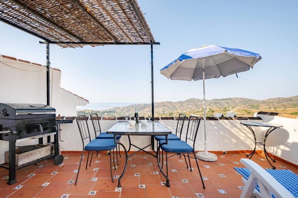 Balcony/Terrace, Seating area, Dining area, Sea view