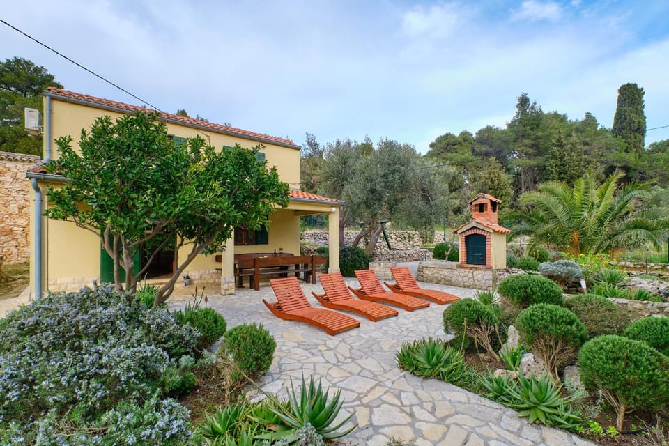Balcony/Terrace, Garden view