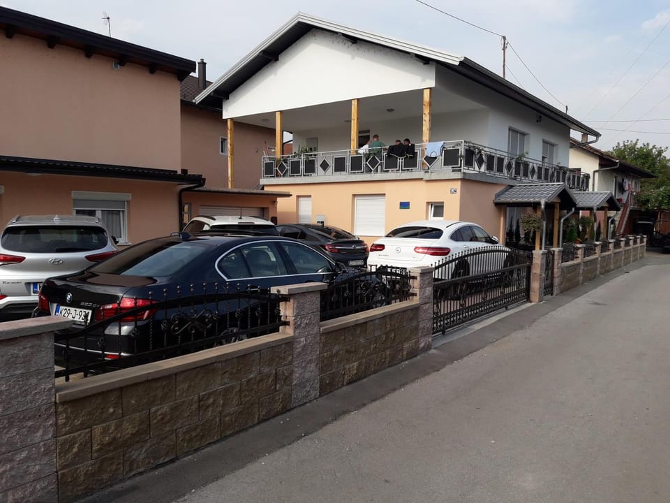 Property building, Parking