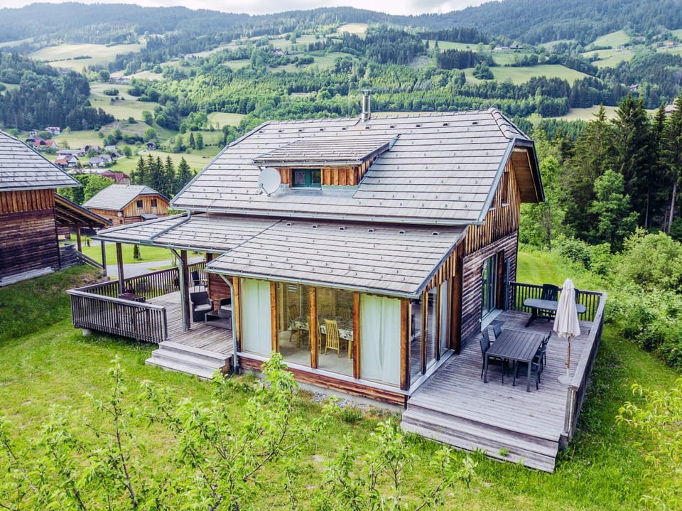 Property building, Natural landscape, Garden