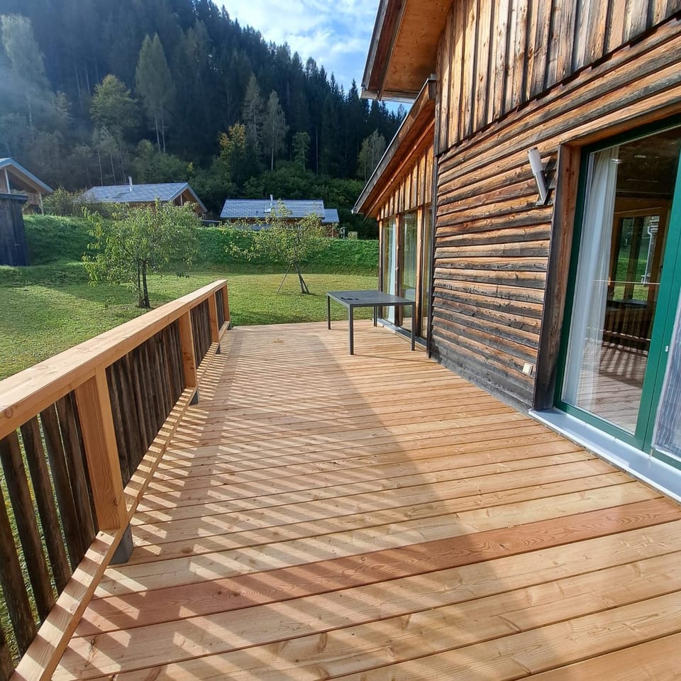 Property building, Balcony/Terrace