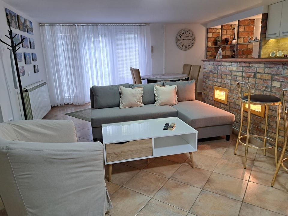 Apartment Queen Apartment in Belgrade