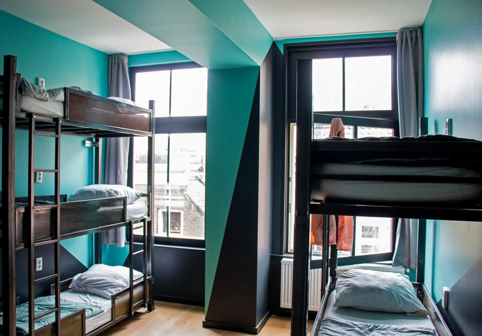 bunk bed