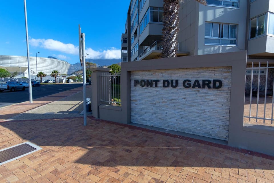 Facade/entrance, Property logo or sign