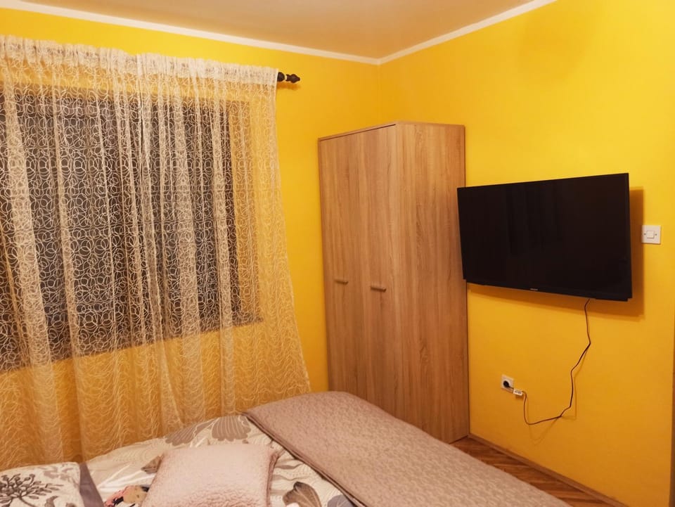 TV and multimedia, Bedroom