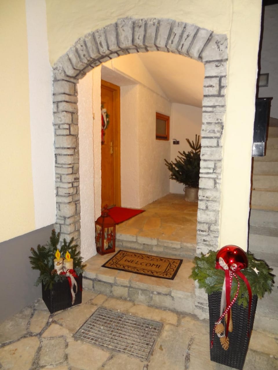 Facade/entrance