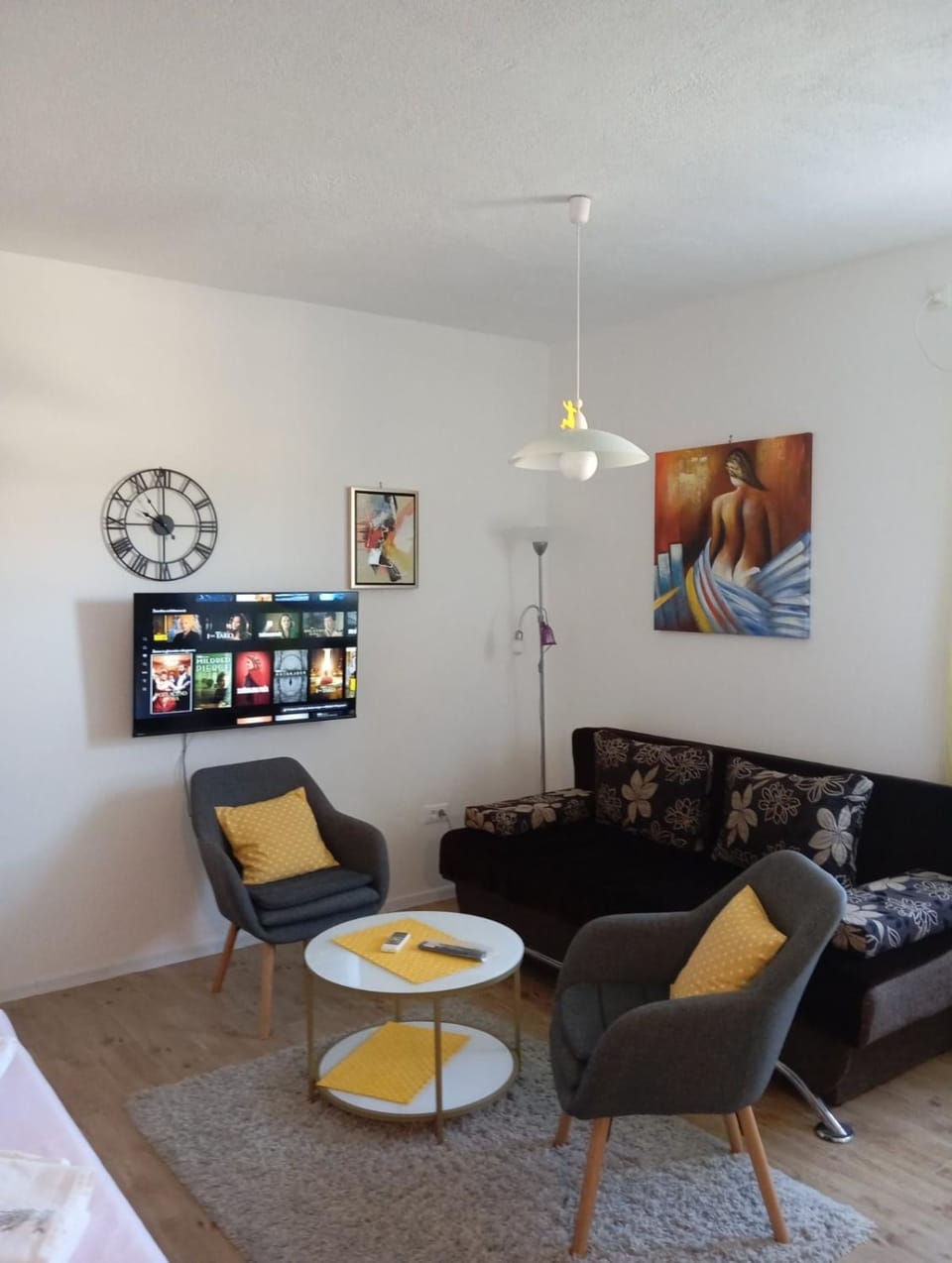 TV and multimedia, Living room, Seating area