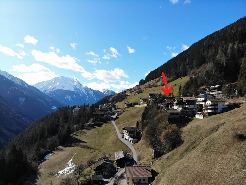 Neighbourhood, Natural landscape, Hiking
