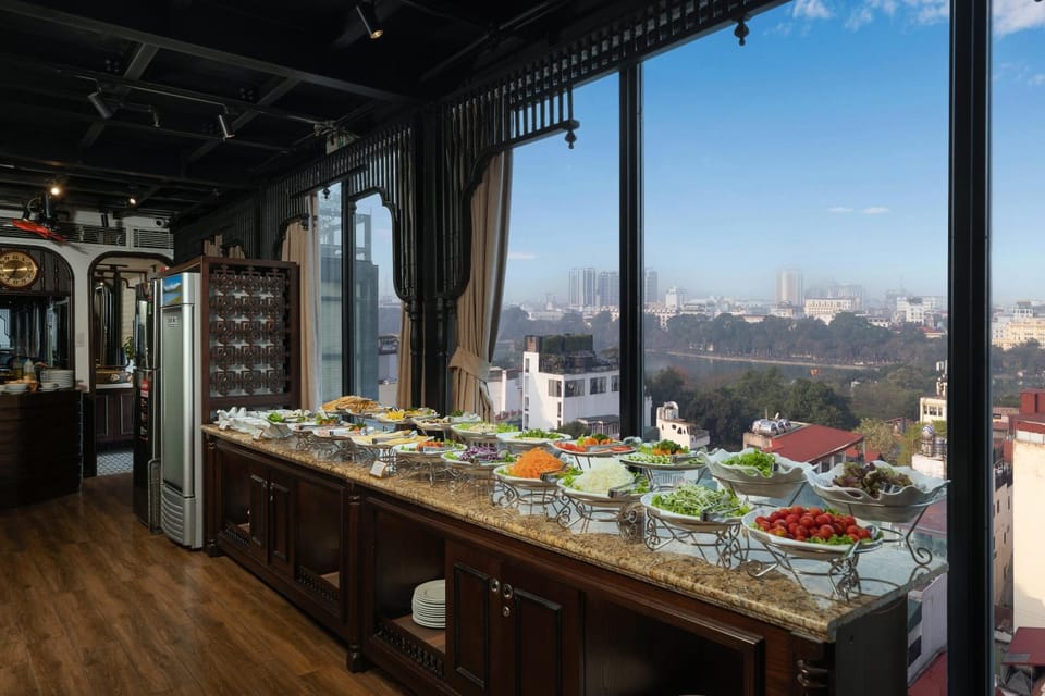 Restaurant/places to eat, Lake view, Buffet breakfast
