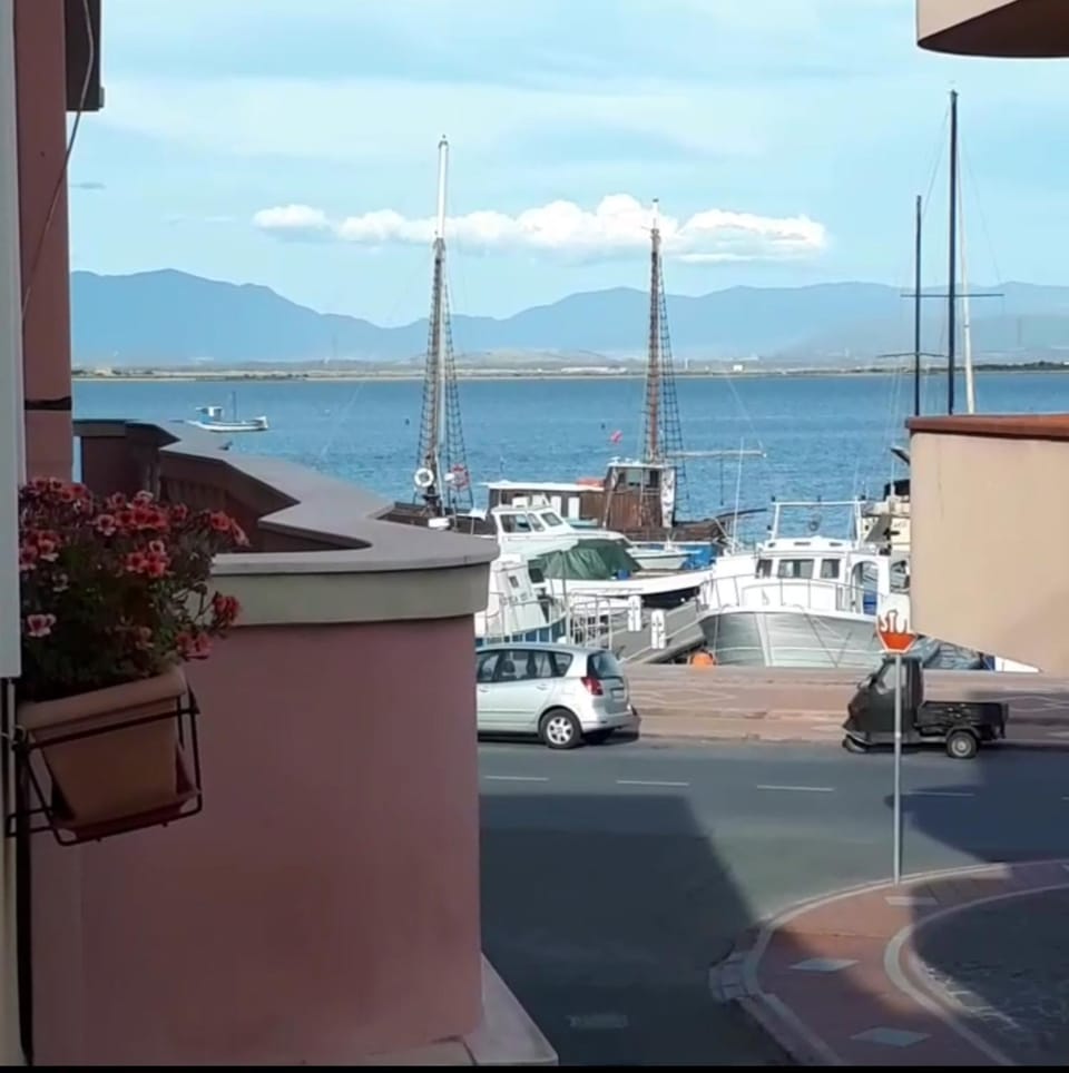 Property building, Balcony/Terrace, City view, Sea view, Street view