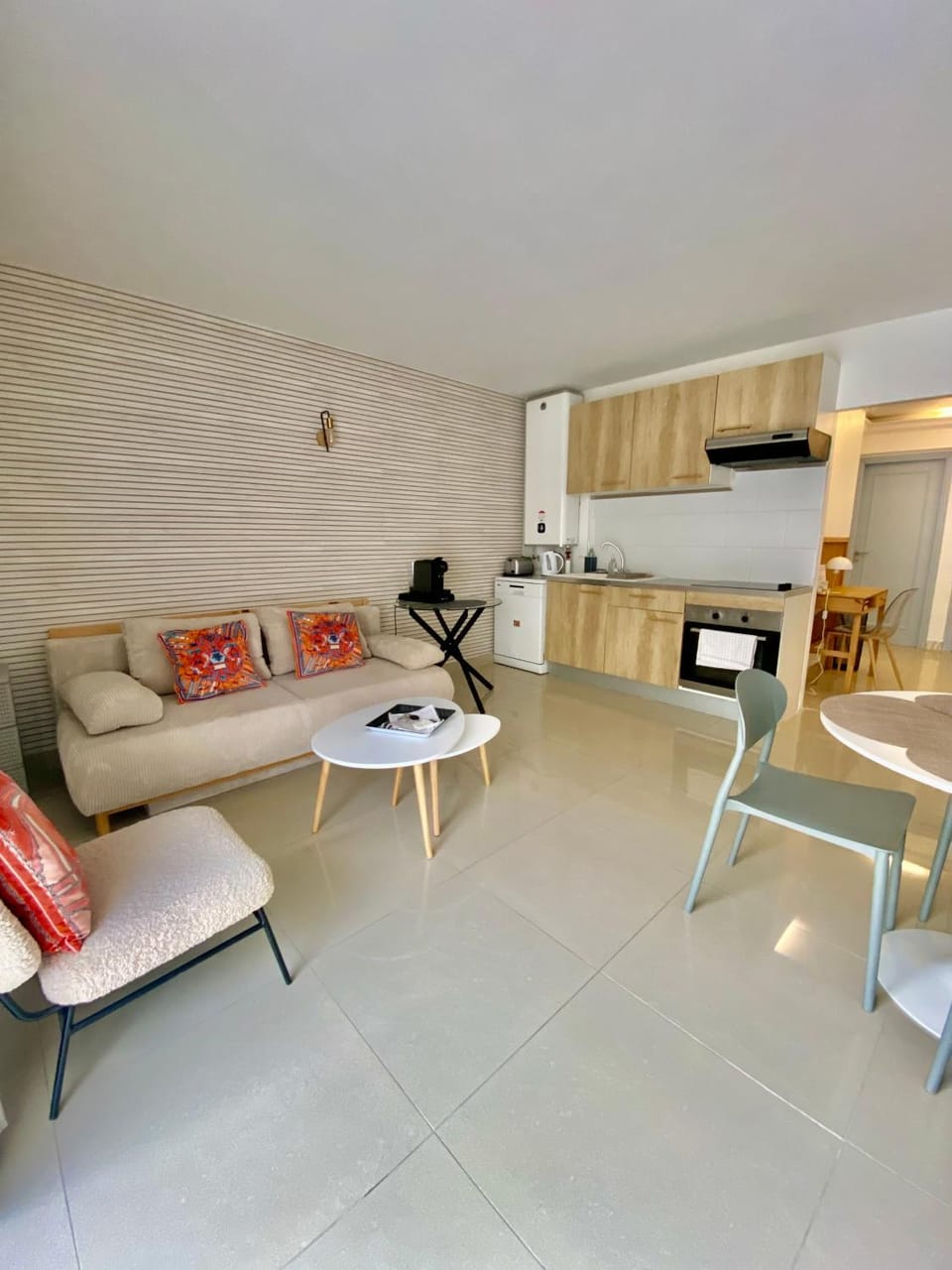 3 pièces- Vieux port- Terrasse - Parking Possible Apartment in Cannes