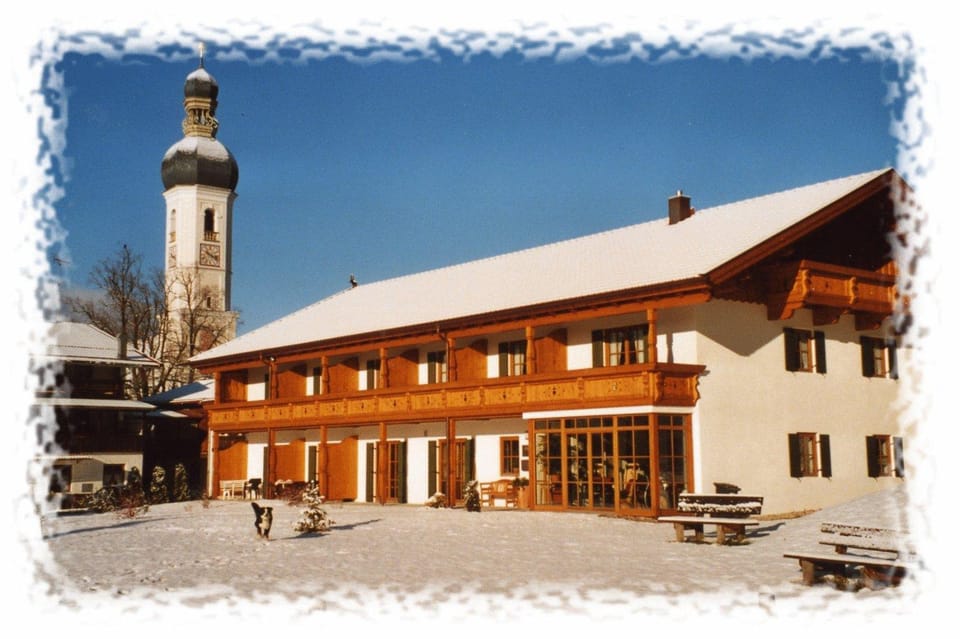 Facade/entrance, Winter