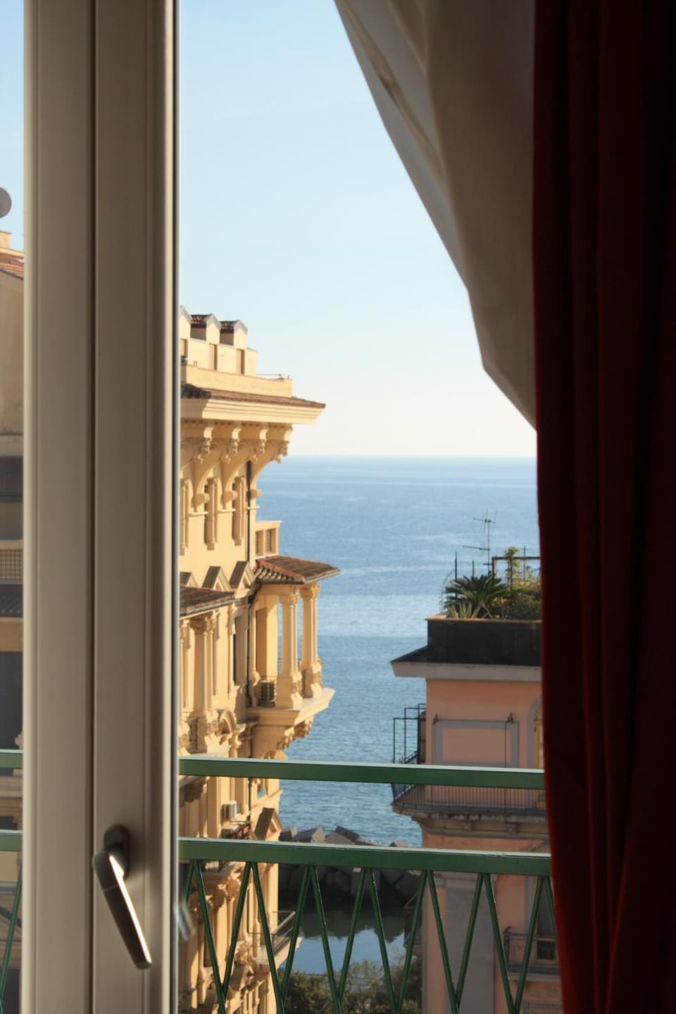 City view, Sea view