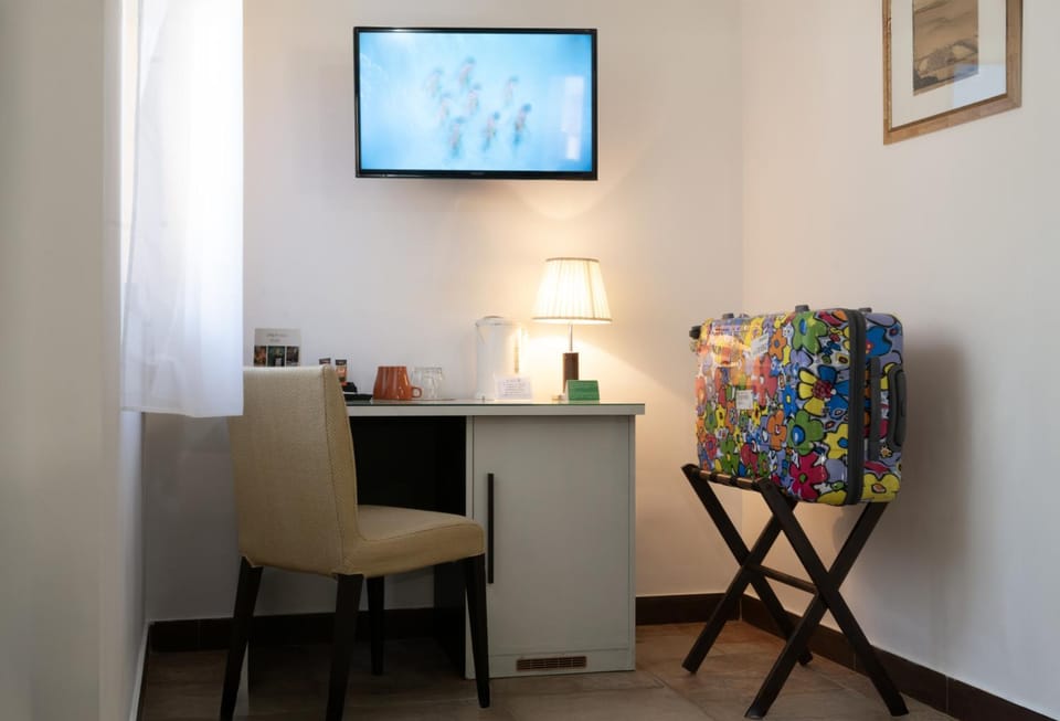 TV and multimedia, minibar