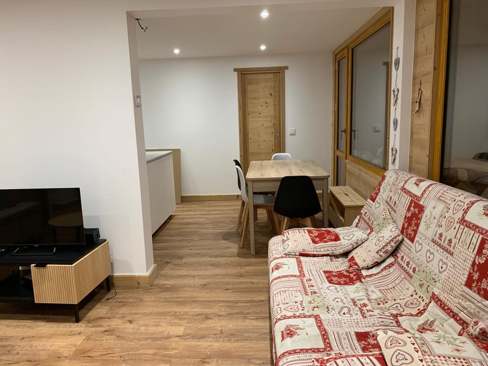 4P au pied des pistes, refait à neuf, La Plagne, avec WIFI Apartment in Landry