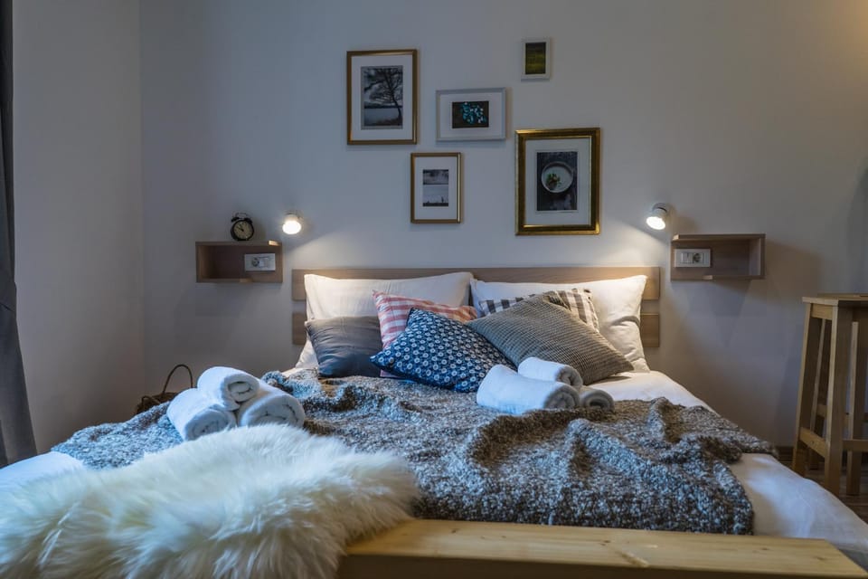 Living room, Bedroom