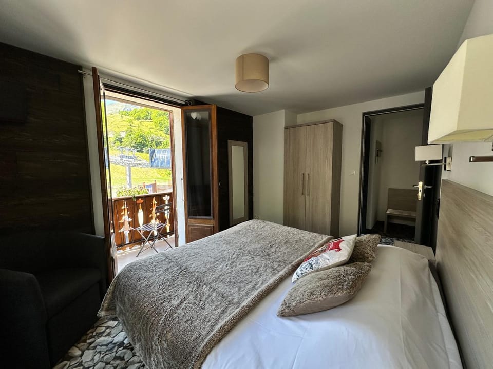 Hôtel-Chalet les Mélèzes Hotel in Auvergne-Rhône-Alpes