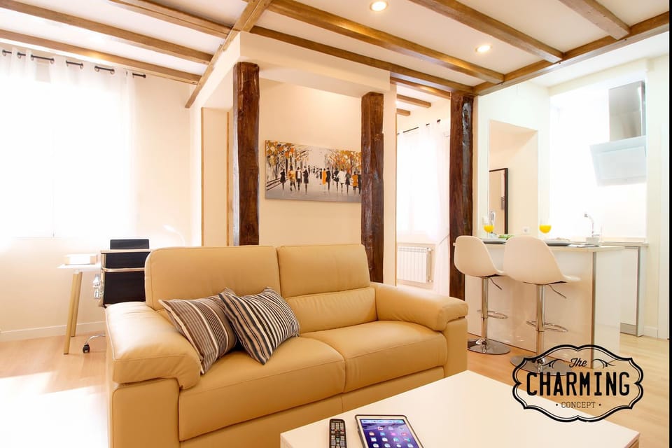 Kitchen or kitchenette, Living room, Dining area